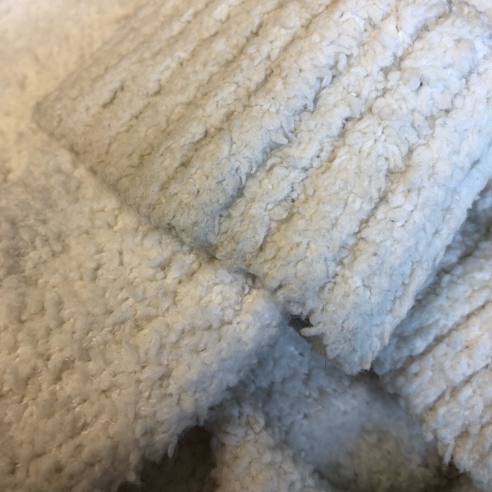 *SOLD*DO NOT PURCHASE*Ugg Sweater Top Cozy Teddy - Picture 5 of 5